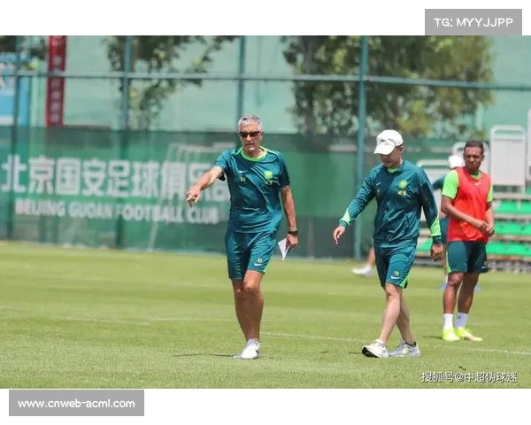 北京国安新援前锋训练中不幸韧带撕裂赛季或将报销