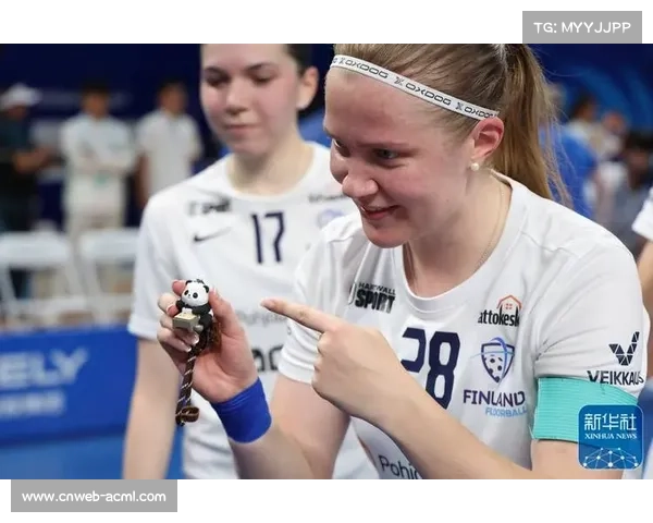 芬兰队长考皮携幸运熊猫挂件逆转瑞典成功夺冠的传奇时刻