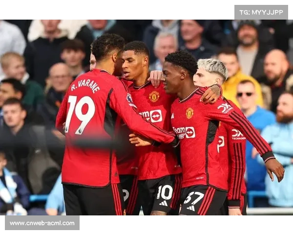 曼联主帅阿莫林前34场英超仅得37分 跌破穆帅范加尔同期纪录 曼联主帅阿莫林前34场英超仅得37分 跌破穆帅范加尔同期纪录